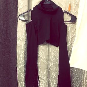 Long sleeve fringe crop